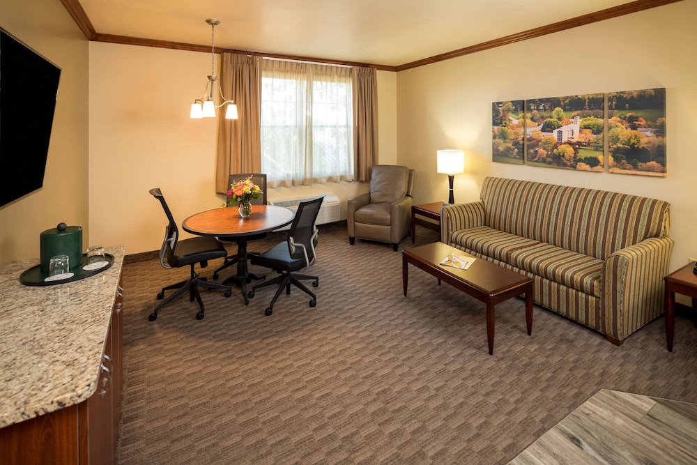 Kress Inn Ascend Hotel Collection 34/54