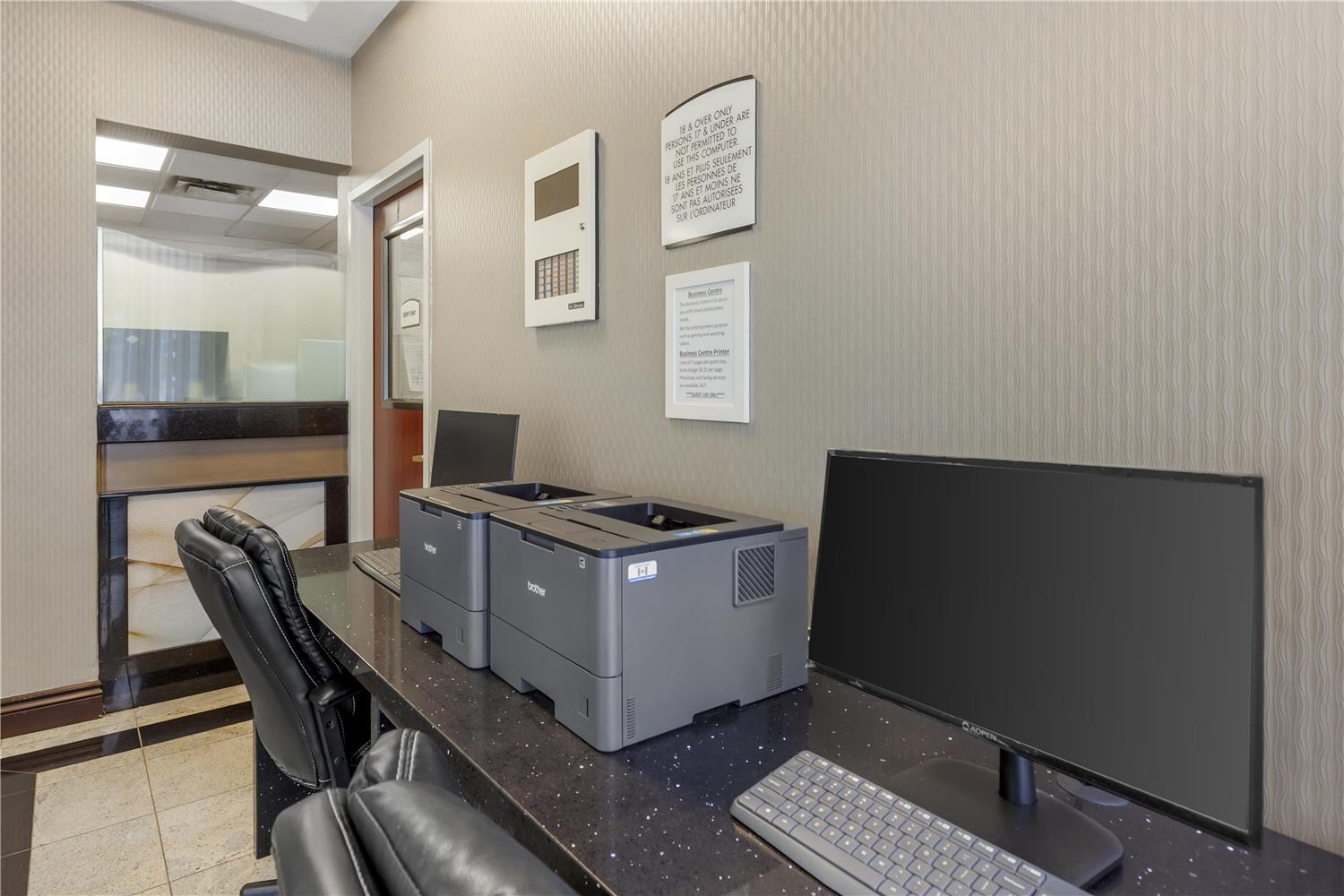 Best Western Plus Travel Hotel Toronto Airport 42/46
