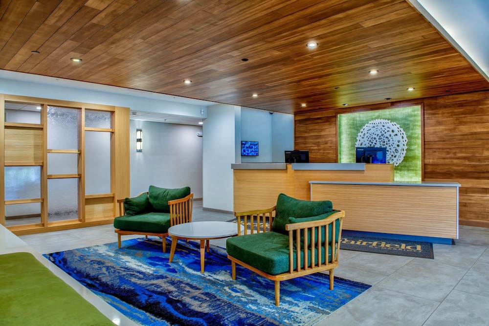 Country Inn and Suites By Carlson, Cortland, NY 6/48