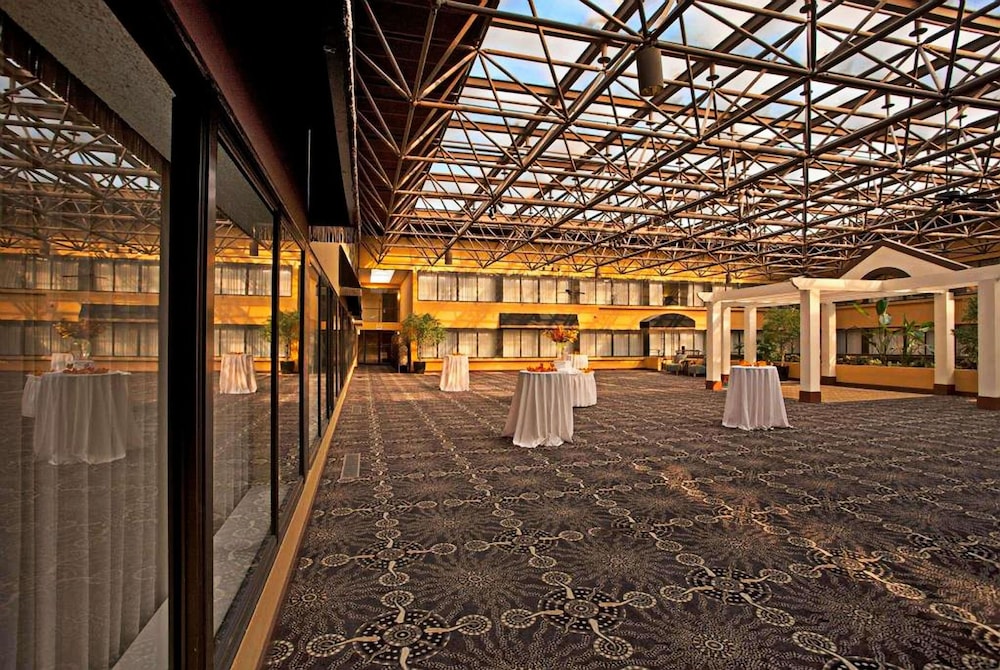 The Rockville Hotel, a Ramada by Wyndham 20/50