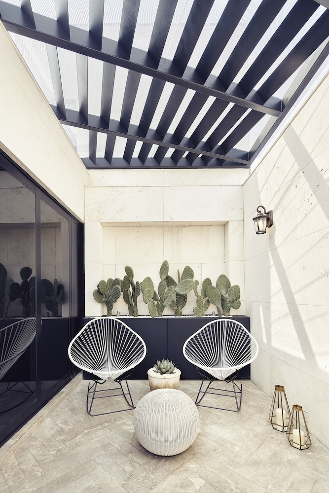 Frida Boutique Stays by Viadora 6/43