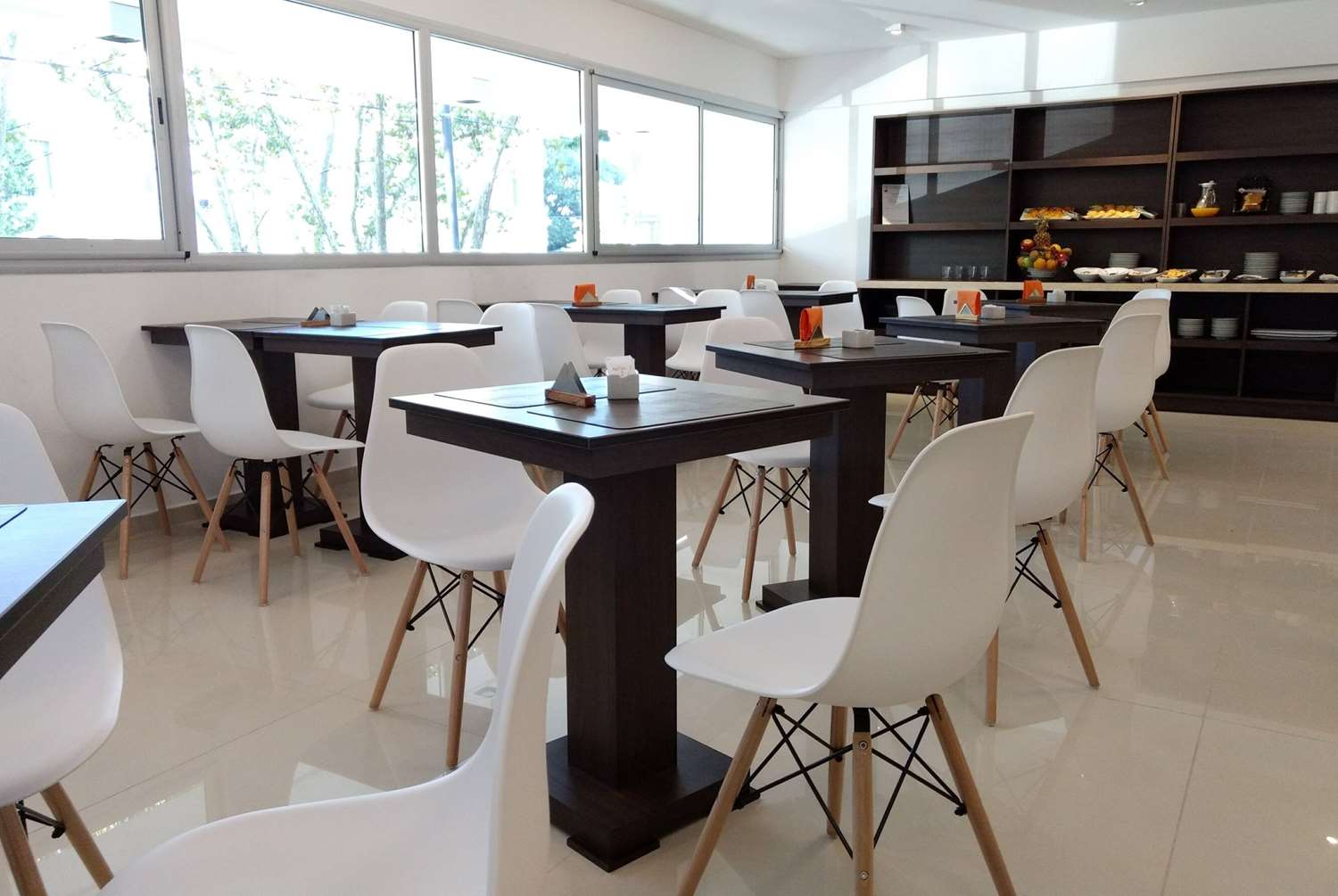 Days Inn & Suites by Wyndham La Plata 21/37