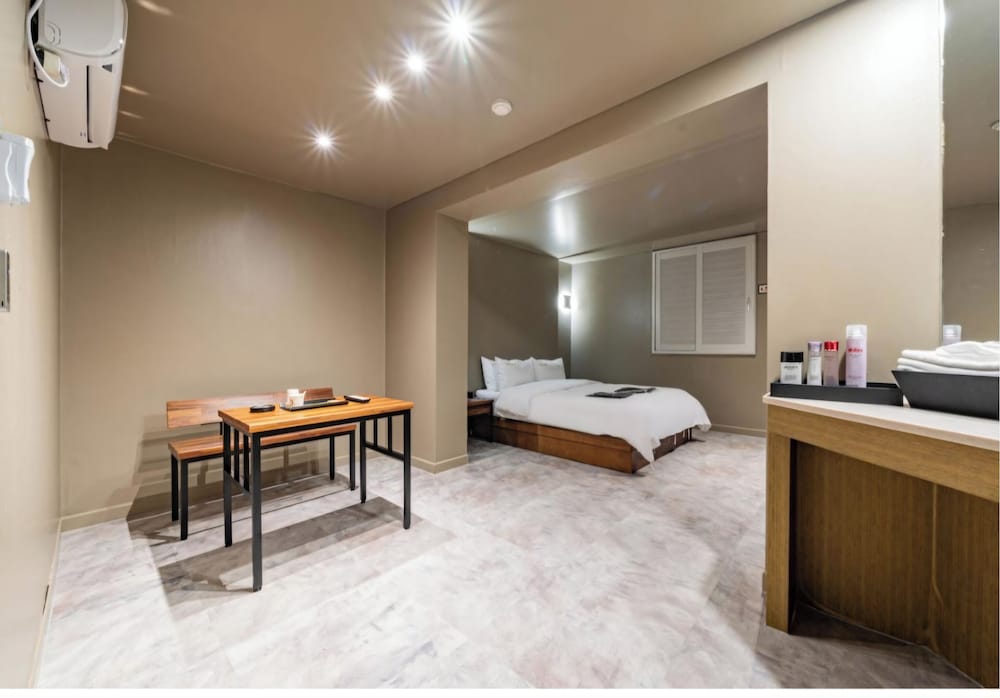 Rosenheim Hotel 24/34