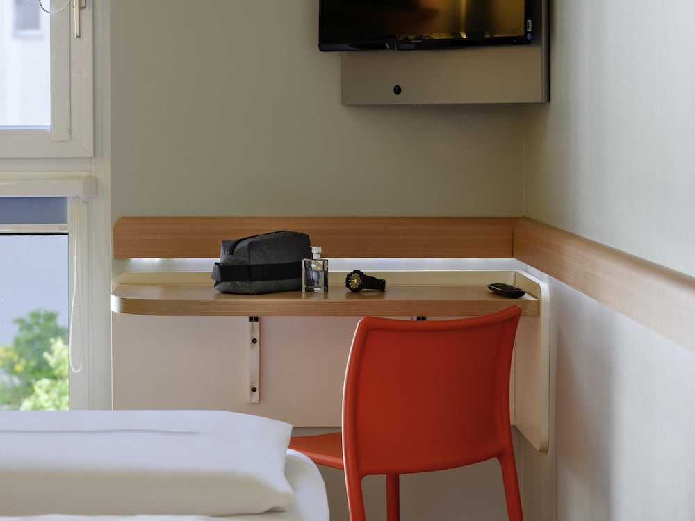 Ibis Budget Munich City Olympiapark 13/49