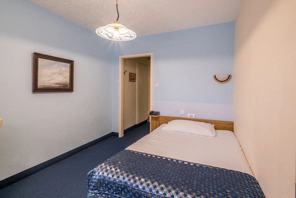 Hotel Touring au Lac 30/58