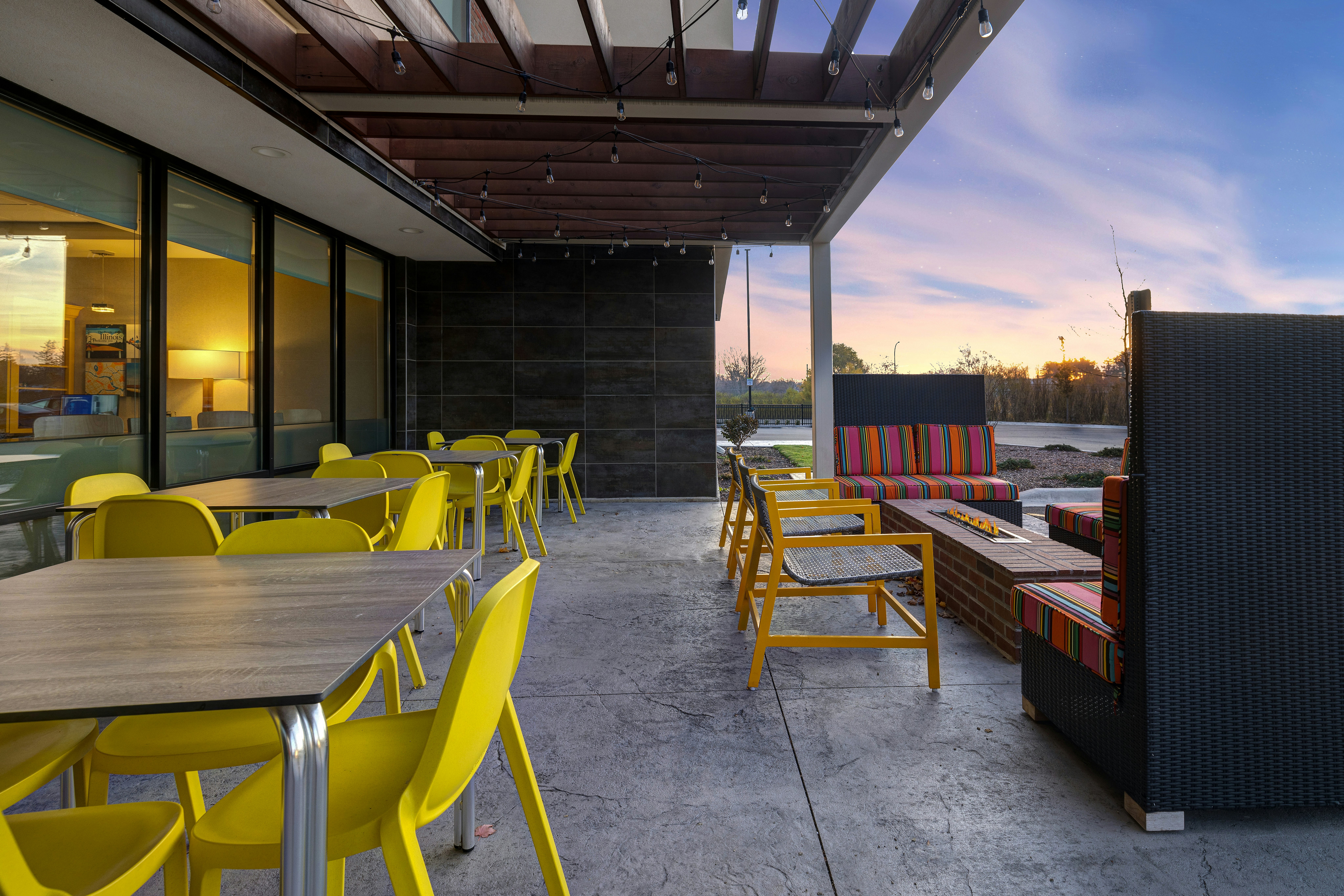 Home2 Suites By Hilton Dekalb 37/56