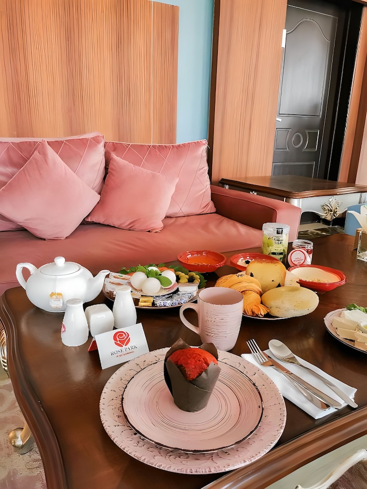 Rose Park Hotel 26/31