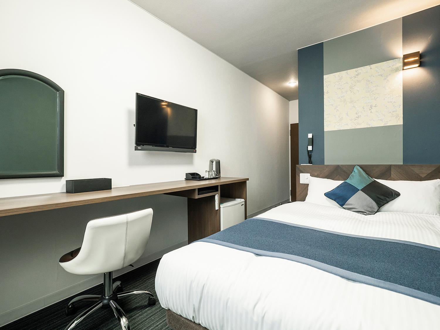 Semi Room, Semi Double Bed