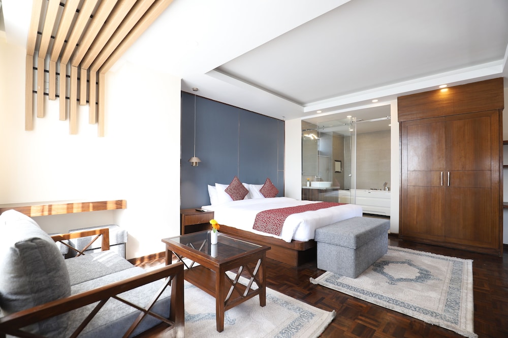 Apex Business Hotel 34/58