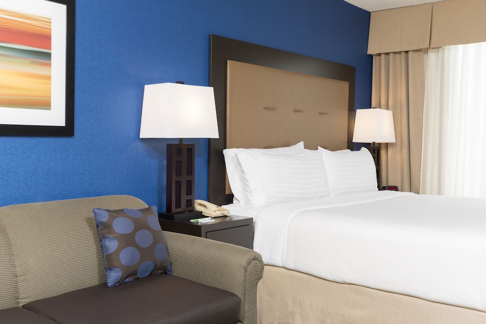 Grand Royal Hotel O Hare Chicago 4/27