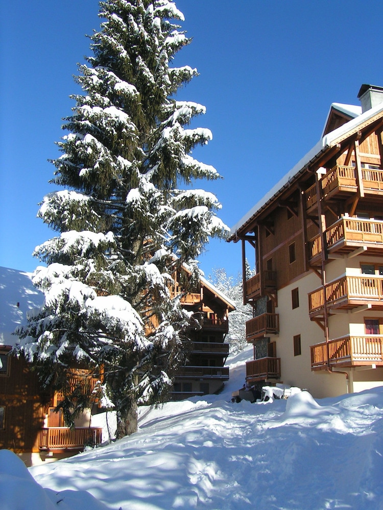 Chalet des Neiges - Oz en Oisans(Sat arr/dep only 5/50