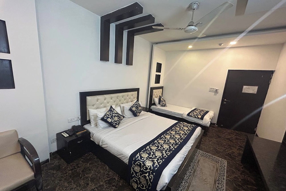 Arihant Inn 34/53
