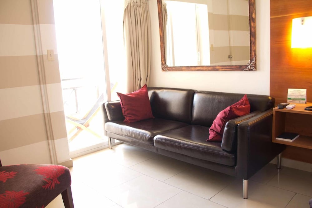 Minister Business Hotel 36/48