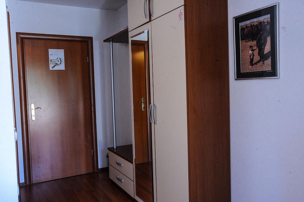 Prvan Hotel 18/36