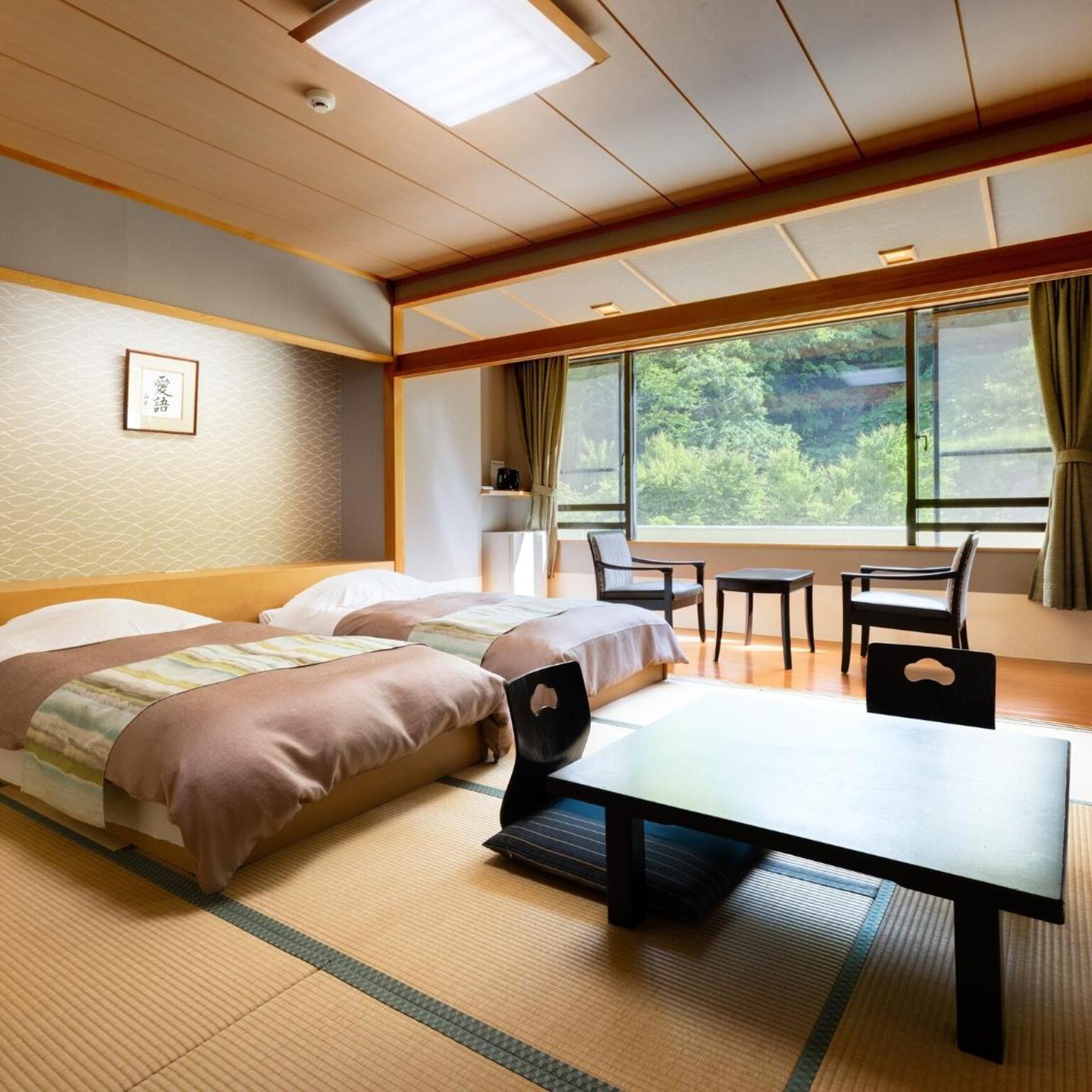 Superior, Twin Beds