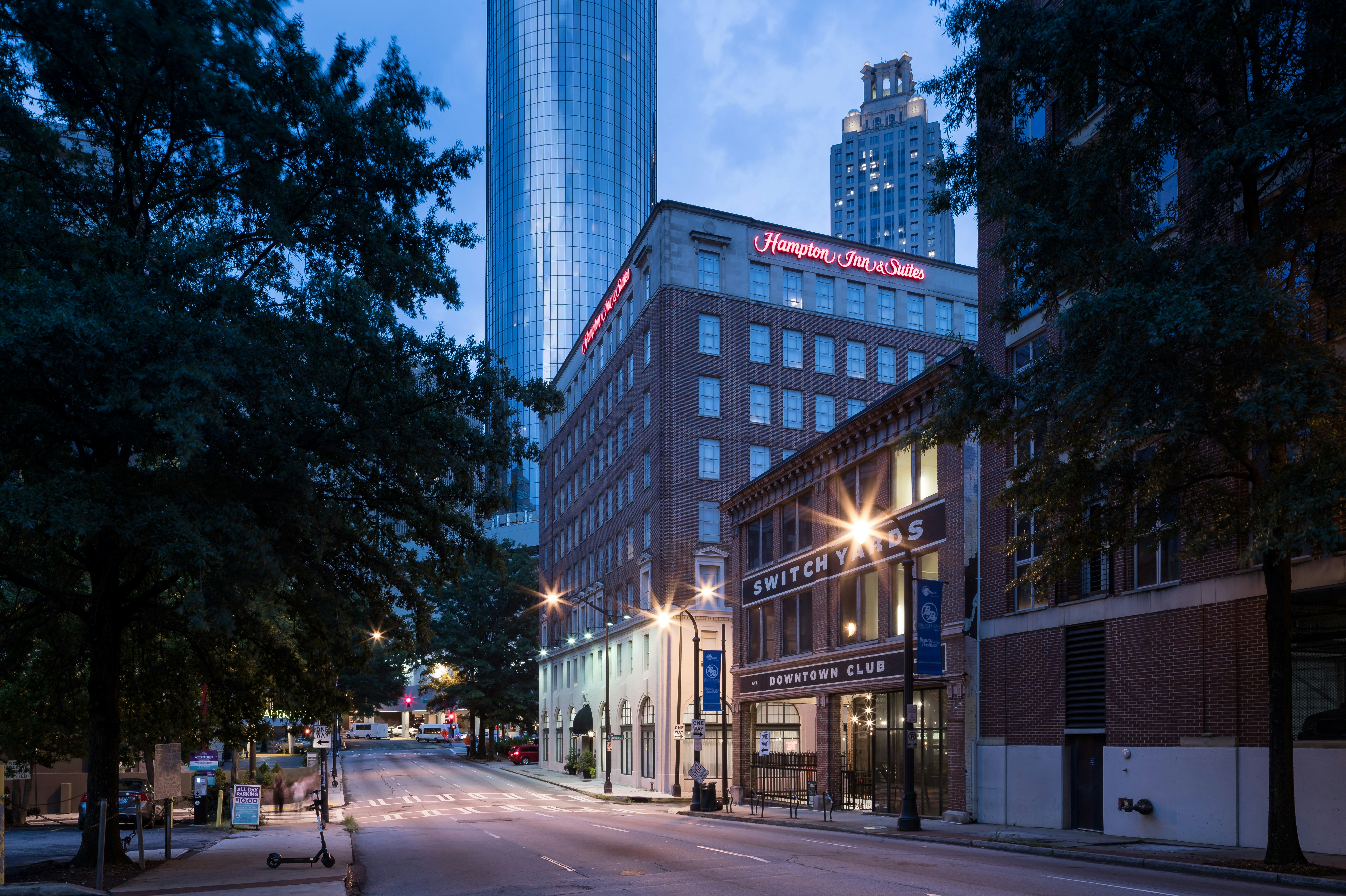 Hampton Inn and Suites Atlanta Downtown 7/56