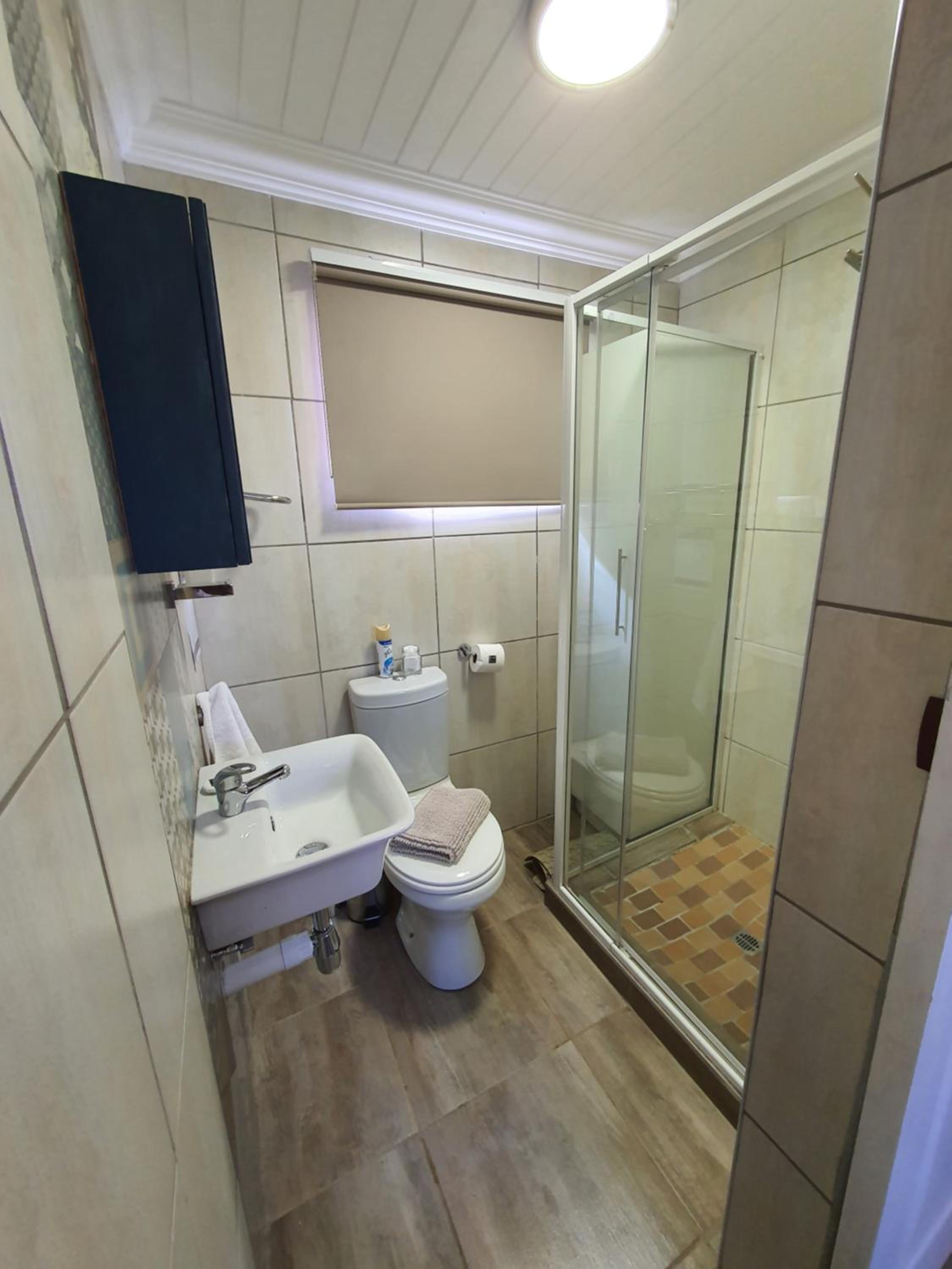 Rustic Forest Guest House 13/14