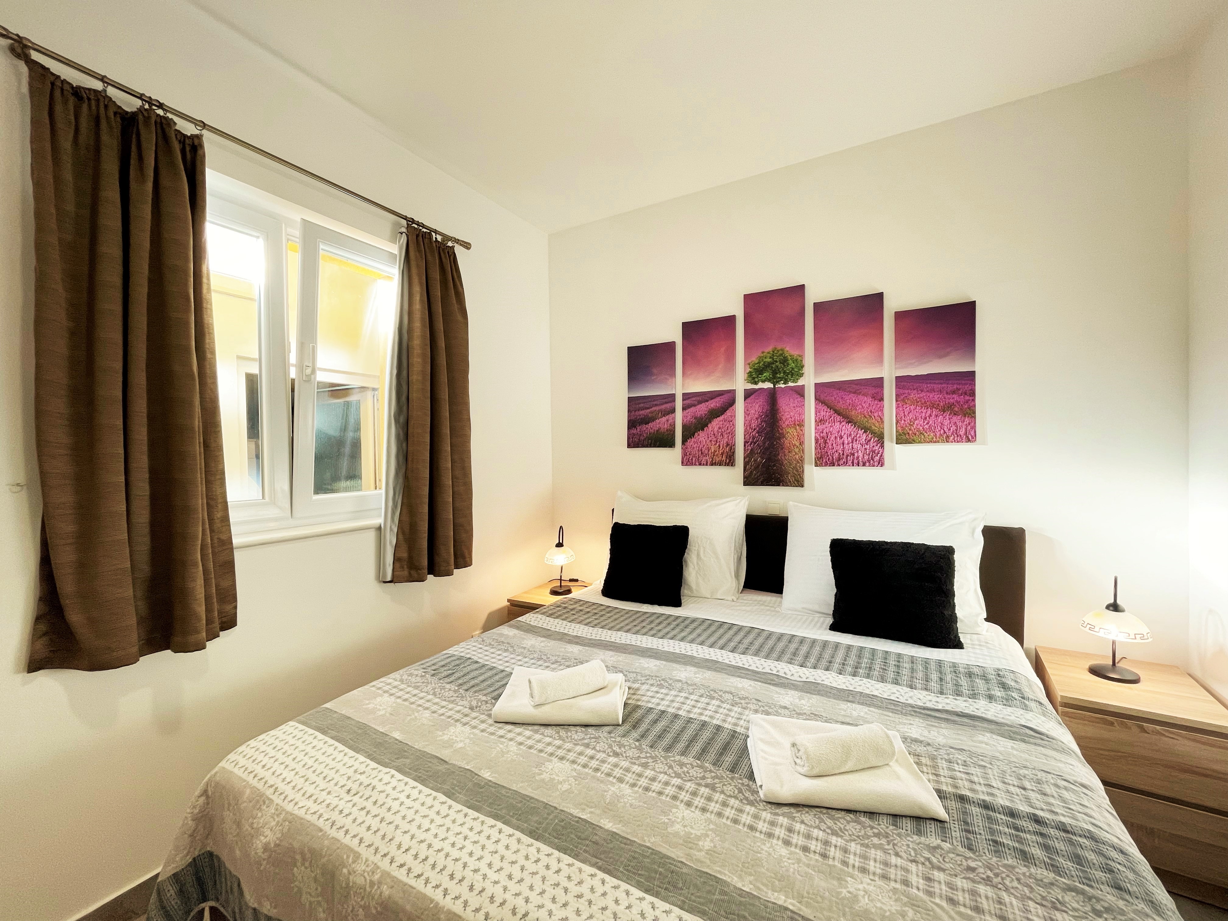 2 Bedrooms, Apartment, Pool Side