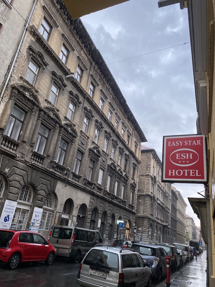 Easy Star Hotel 4/51