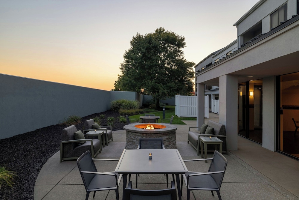Courtyard By Marriott Kokomo 33/50