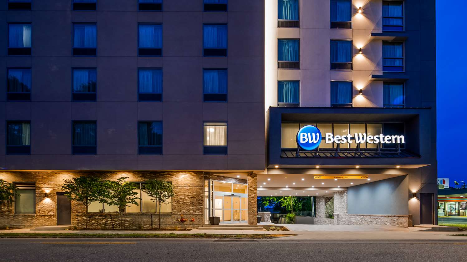 Best Western Athens 2/32