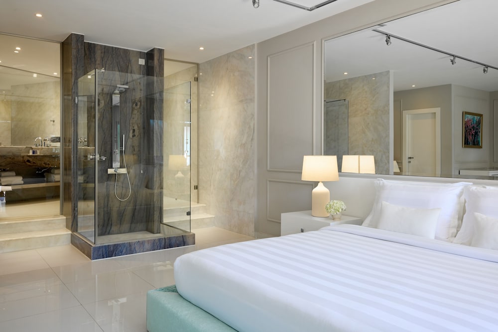 TOKYO, SUITE