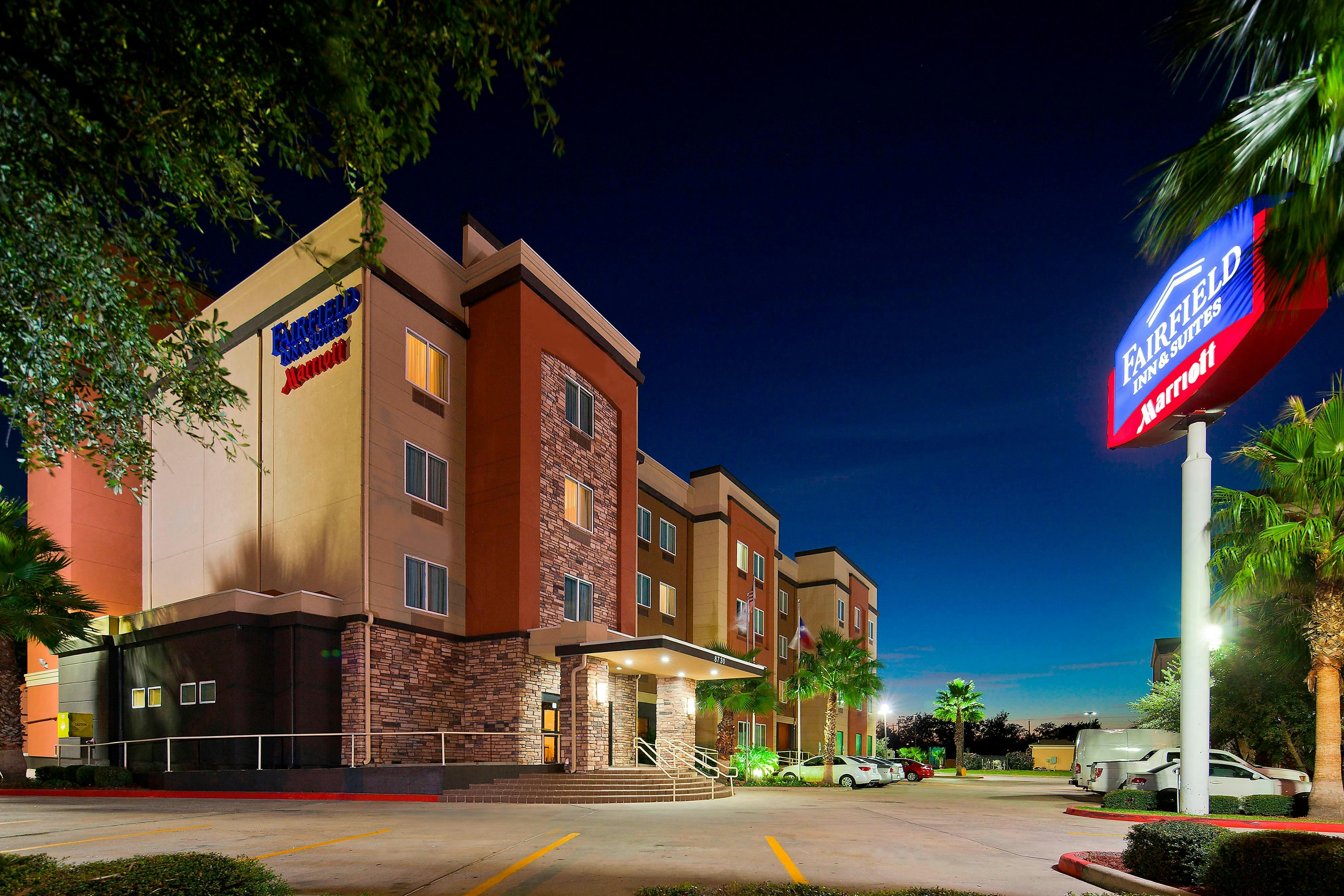 Fairfield Inn Suites By Marriott Houston Hobby Airport 28/28