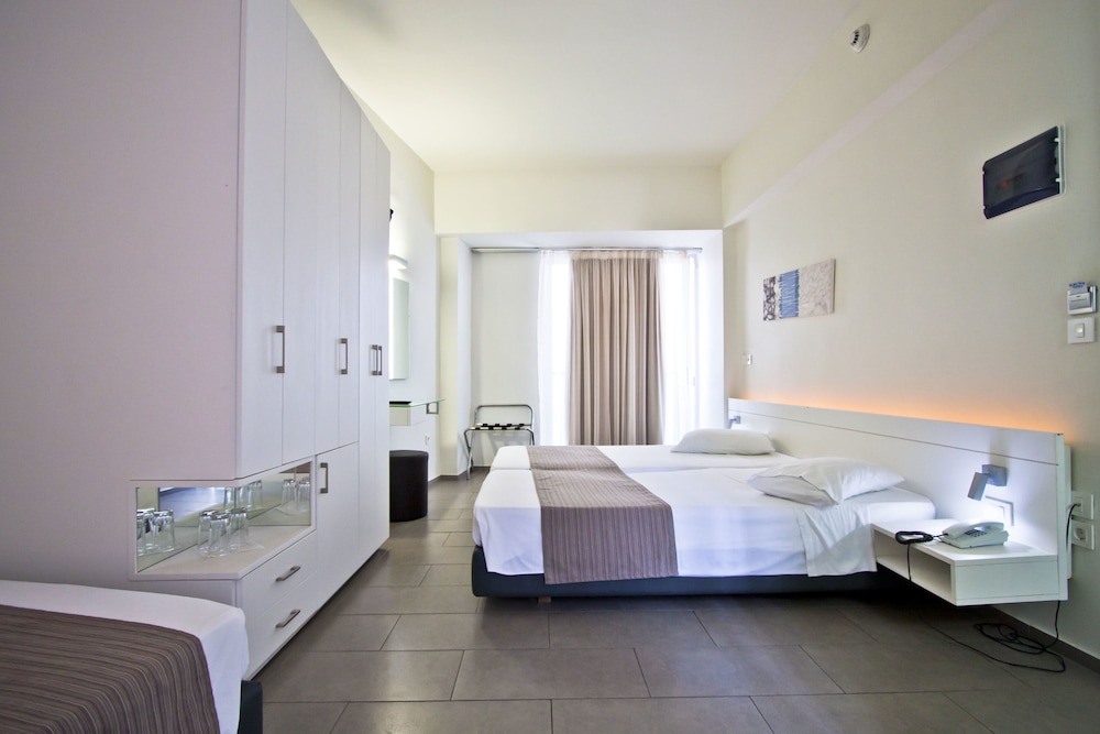 Atlantis Boutique City Hotel 7/69