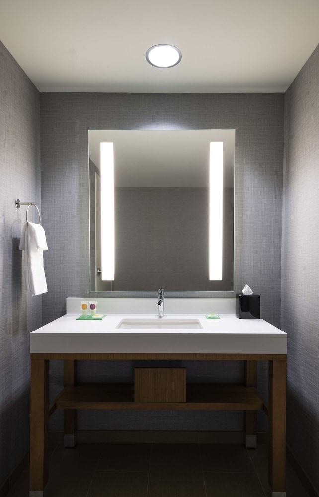 Hyatt Place Sandestin At Grand Blvd 12/67