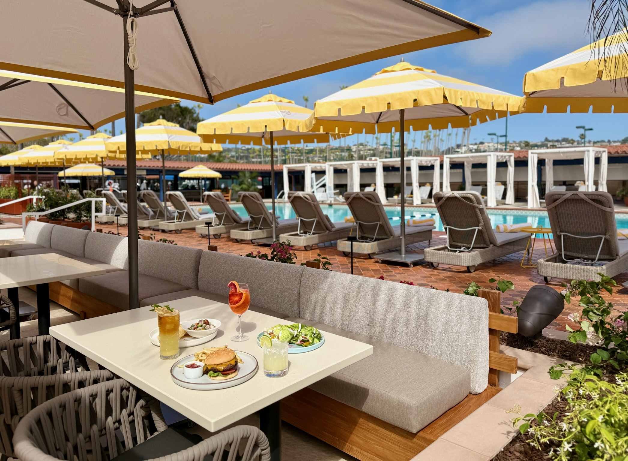 La Jolla Beach and Tennis Club 48/73