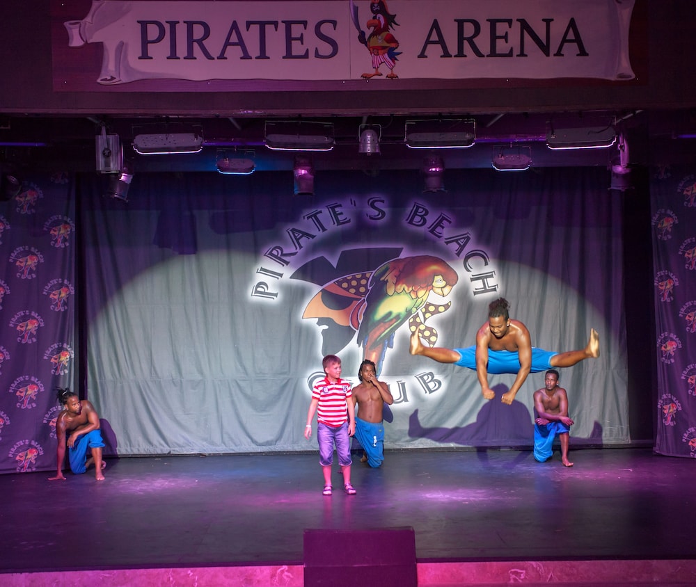 Pirates Beach Club All Inclusive 8/48