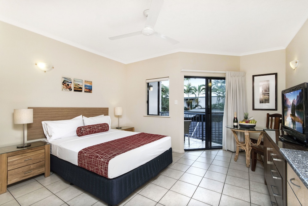 Bay Villas Resort 14/52