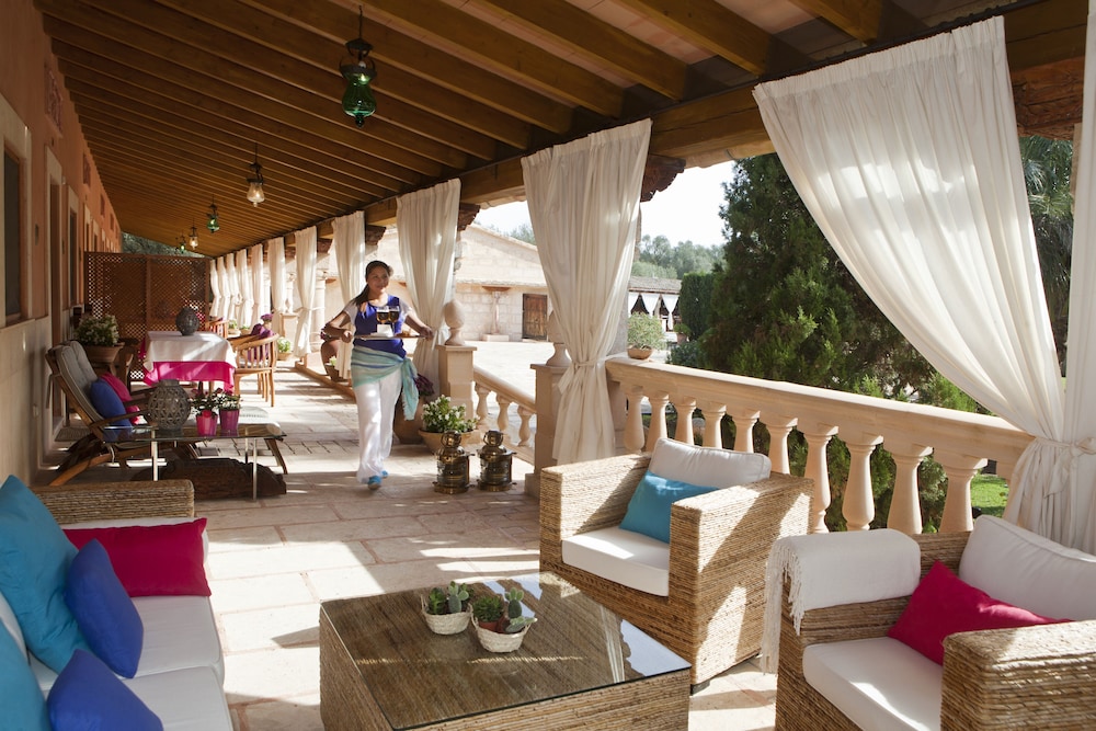 Es Revellar Art Resort - Adults Only 93/110
