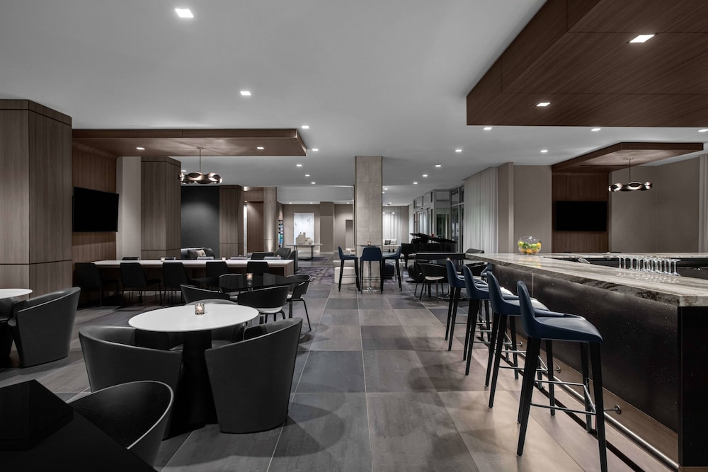 AC Hotel by Marriott Pittsburgh Southpointe 26/37