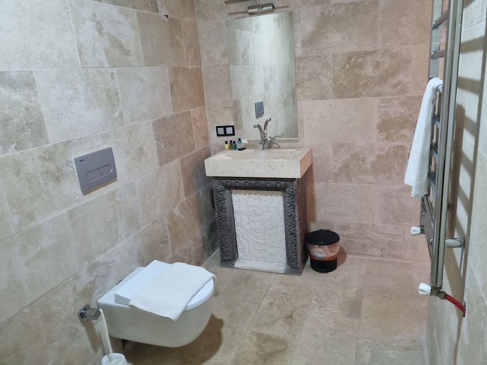 Family, 1 Single and 2 Queen Beds, Valley View, Garden Area، Mozaik Otel 7/8