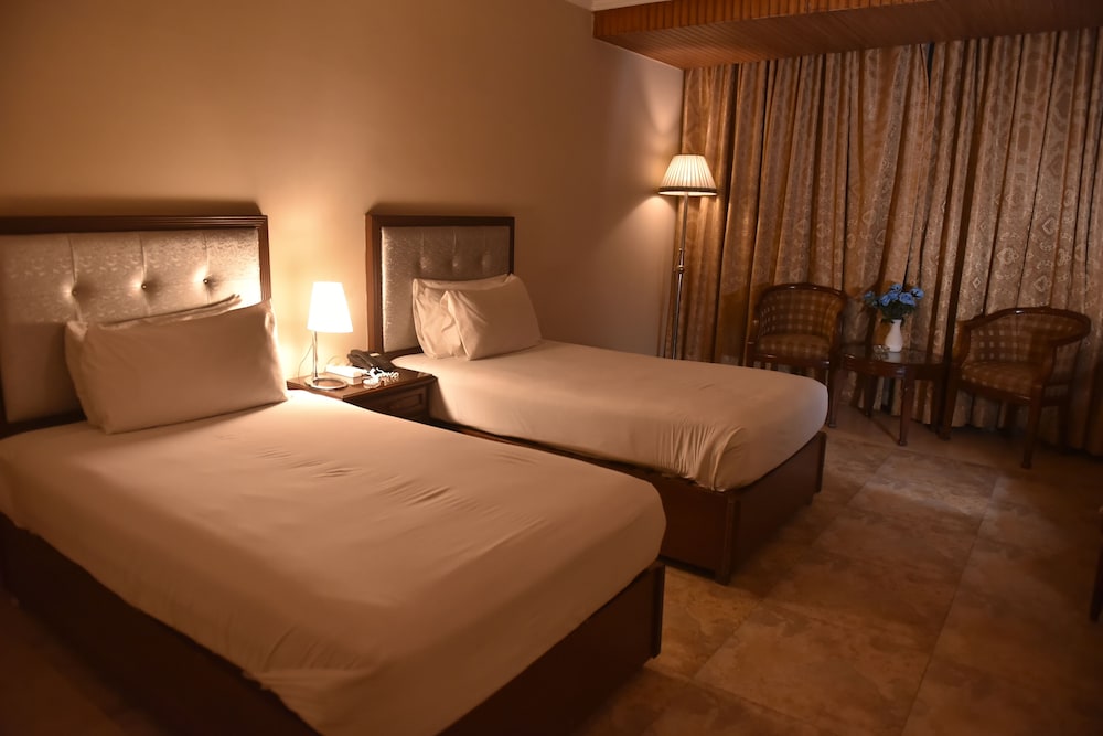 Shalimar Tower Hotel Lahore 19/50