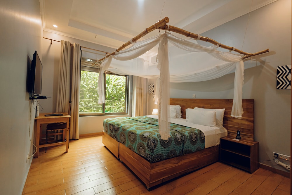 Heaven Restaurant and Boutique Hotel 13/50