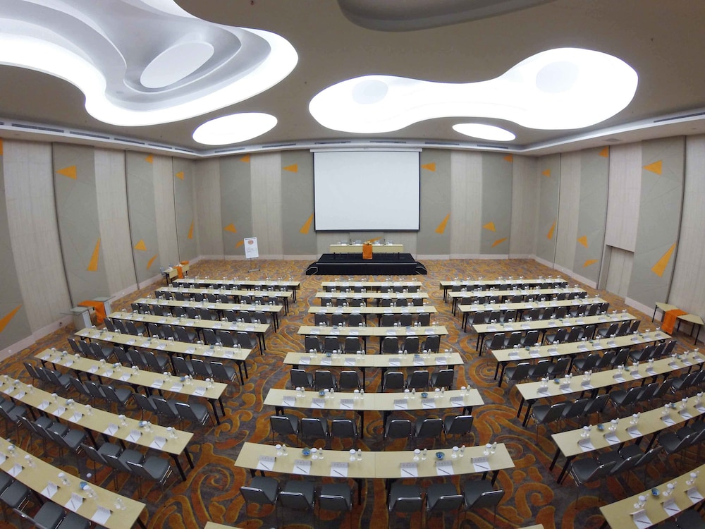 Harris Hotel And Conventions Ciumbuleuit 34/45