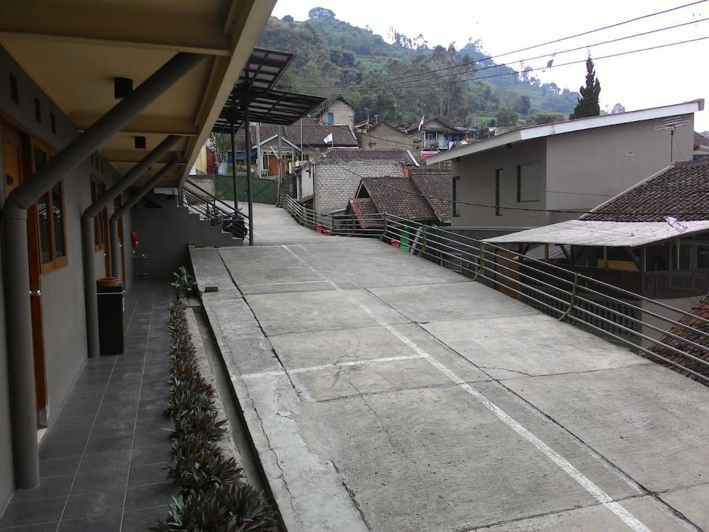 Hotel Augusta Lembang 18/20