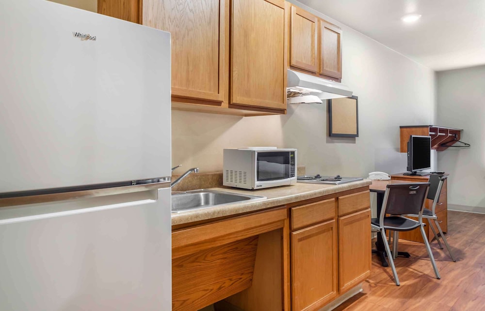 Extended Stay America - Select Suites Laredo 30/41