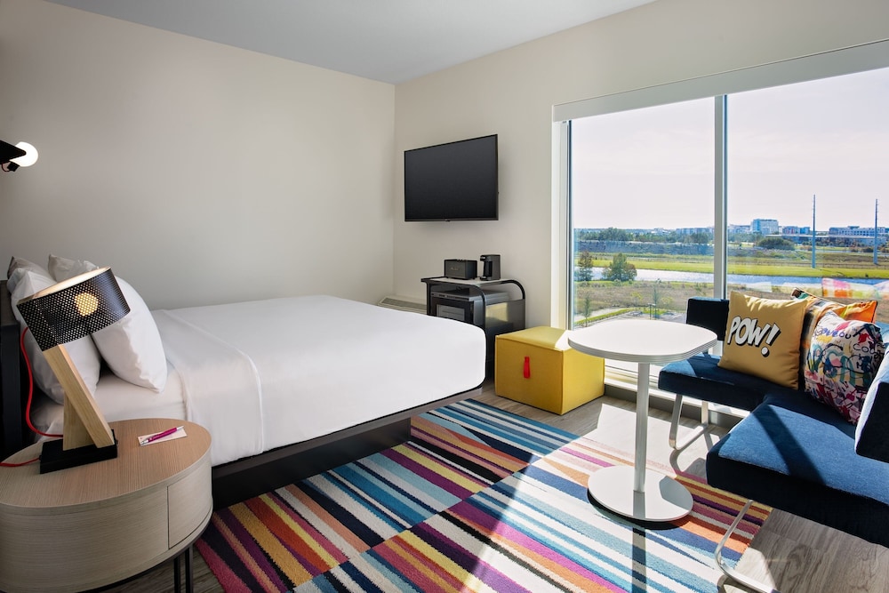 Aloft Orlando Lake Nona 9/49