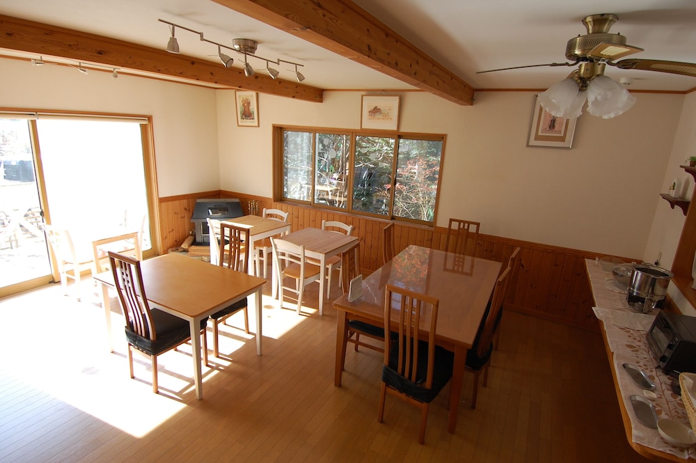 Guesthouse Chaconne Karuizawa 65/75