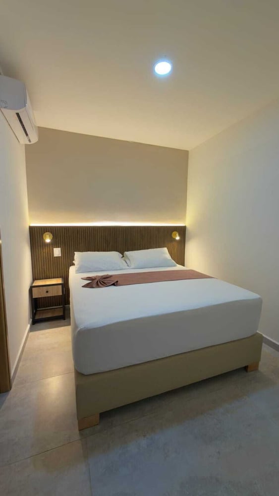 Hotel Nakama 15/50