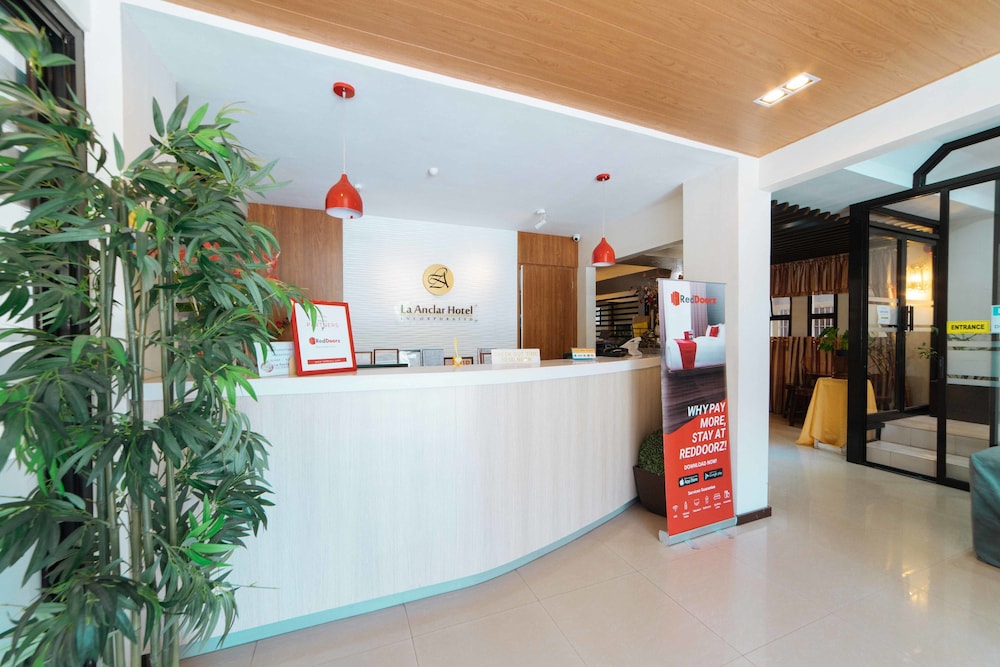 Reddoorz Plus Poblacion District Davao 3/32