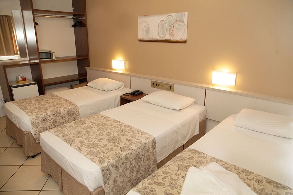 San Rafael Hotel 27/86