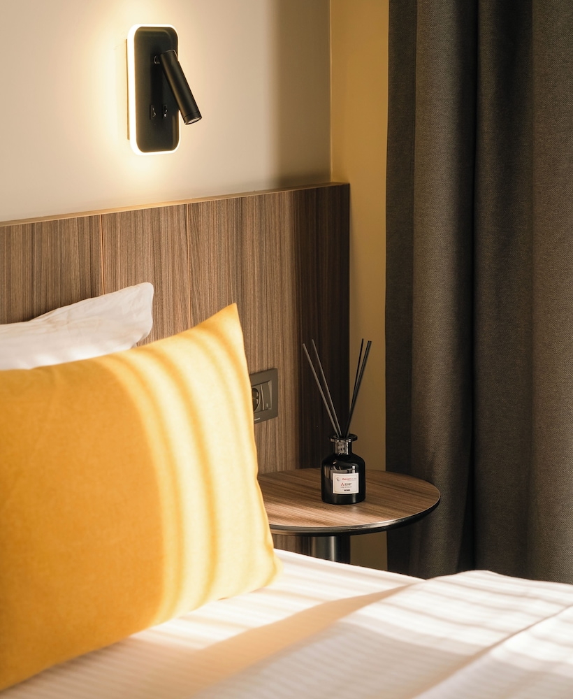 Vesta Suites 18/50