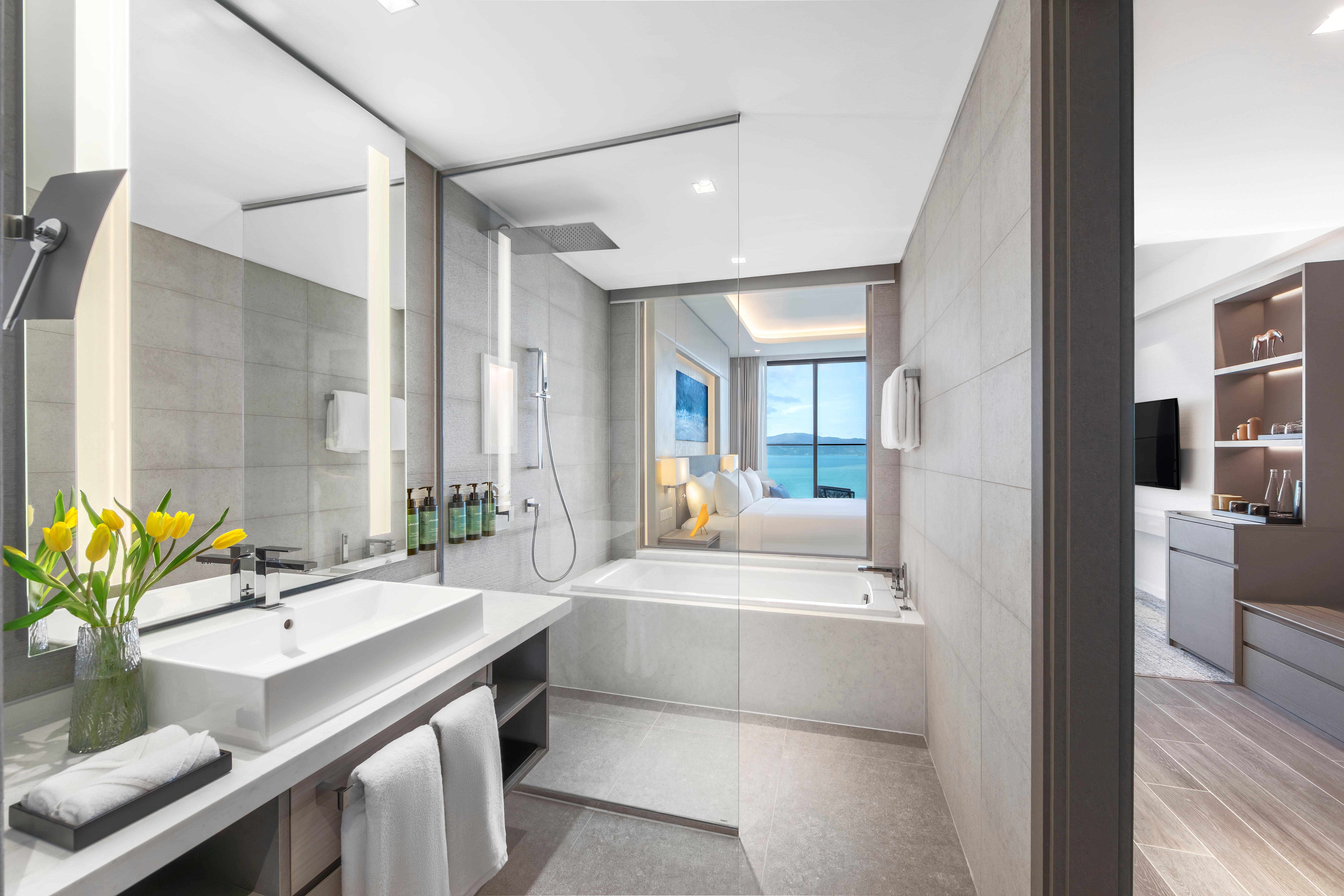 غرفة بريميوم مزدوجة بإطلالة على البحر، Voco Scenia Bay Nha Trang by IHG 6/6