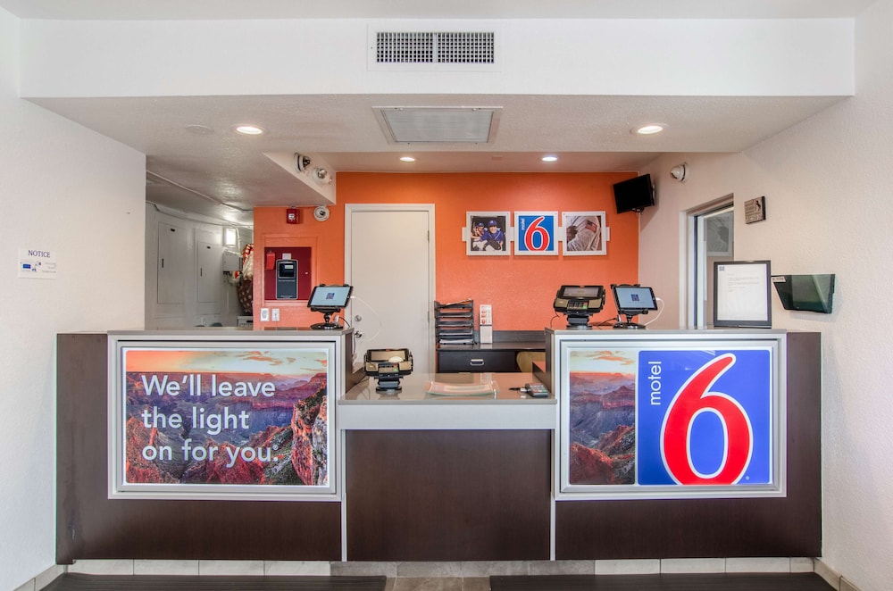 Days Inn by Wyndham Rock Springs 14/56