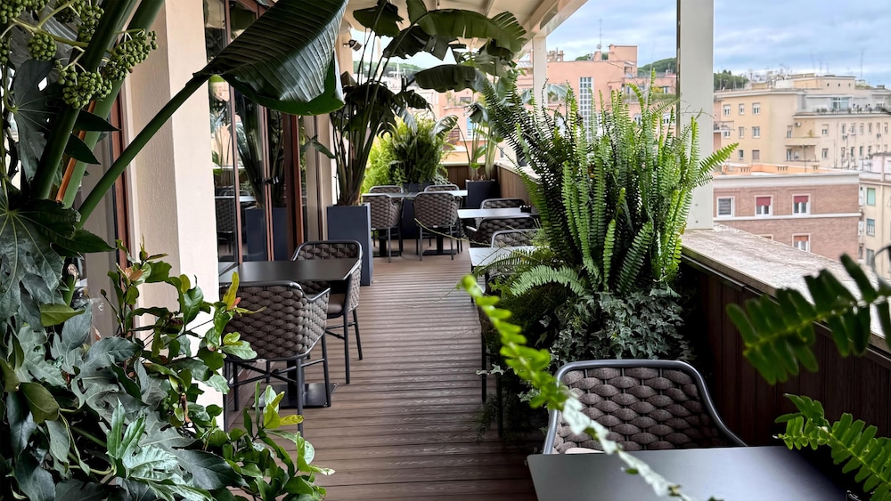 Radisson Blu Ghr Hotel Rome 74/76