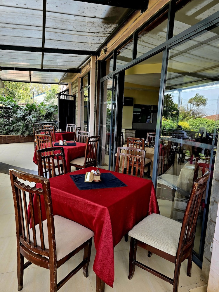 Vittoria Suites 45/50